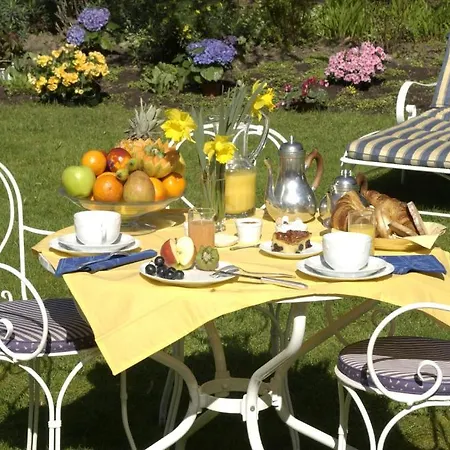 Malouiniere Le Valmarin Hotel 3*